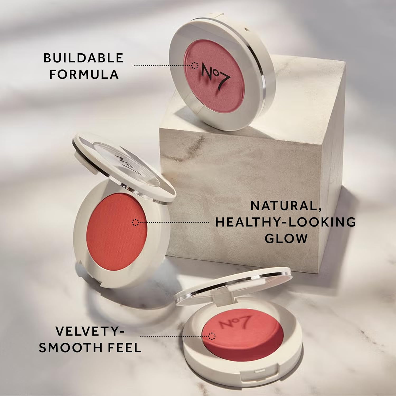 No7 Matte Powder Blush - Honey - Loose Blush Makeup Palette for Instant Flush of Color - Makeup Powder for Face with Skin Conditioning Vitamin E (3g)